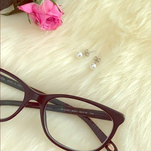 Free w/ purchase - Picture 1 of 5